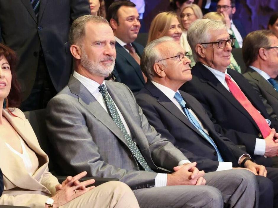 El Rey Felipe y la Infanta Cristina, en las becas de la Fundación La Caixa