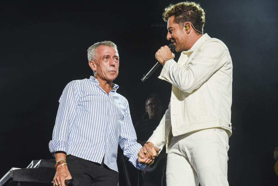 Jose Luis López Fernández ‘El Turronero’ and singer David Bisbal during the concert of David Bisbal in Sevilla. August 31 2024