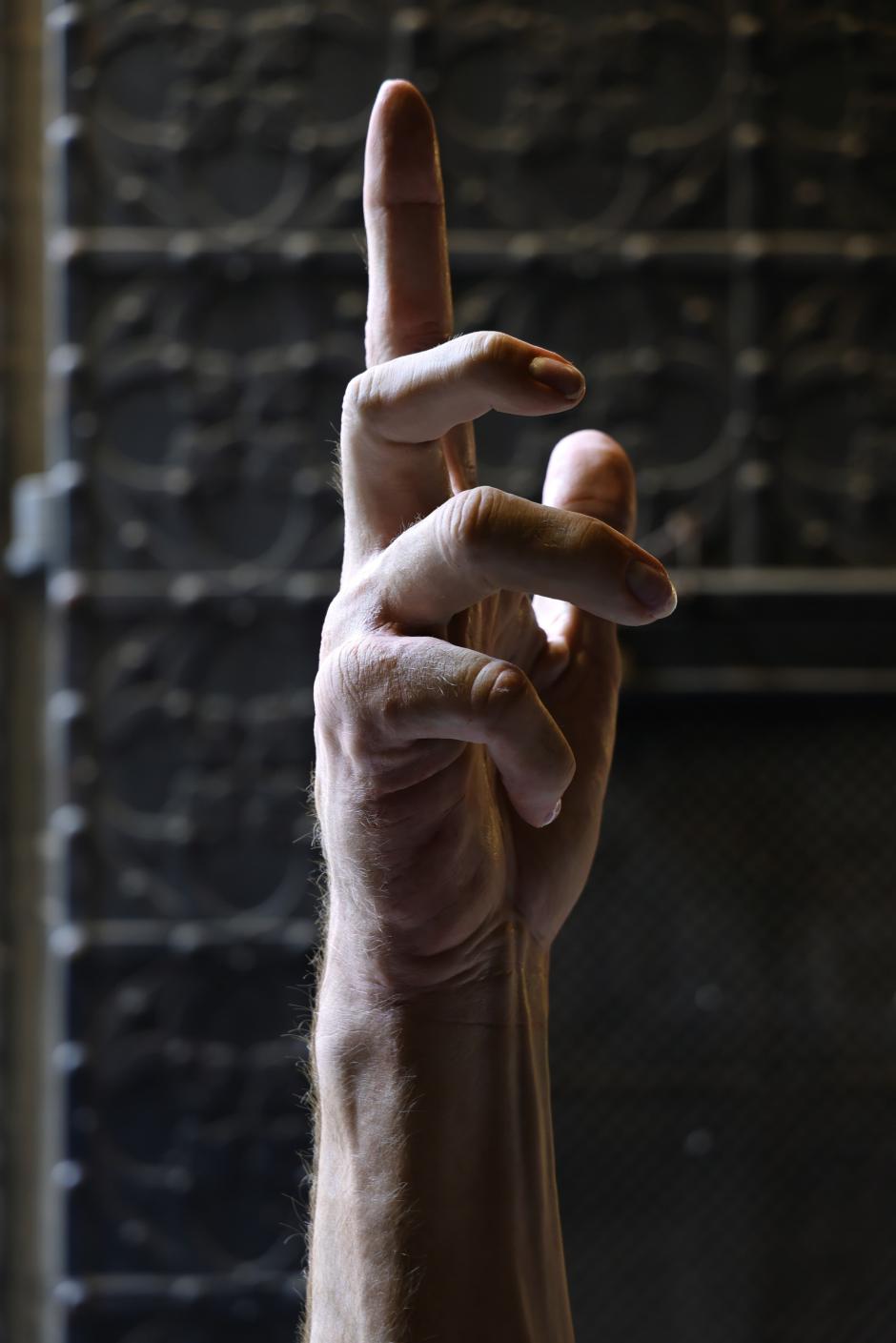 Tras dos años de gira, los organizadores han realizado una limpieza a la escultura de Cristo, que tiene ya diez años.