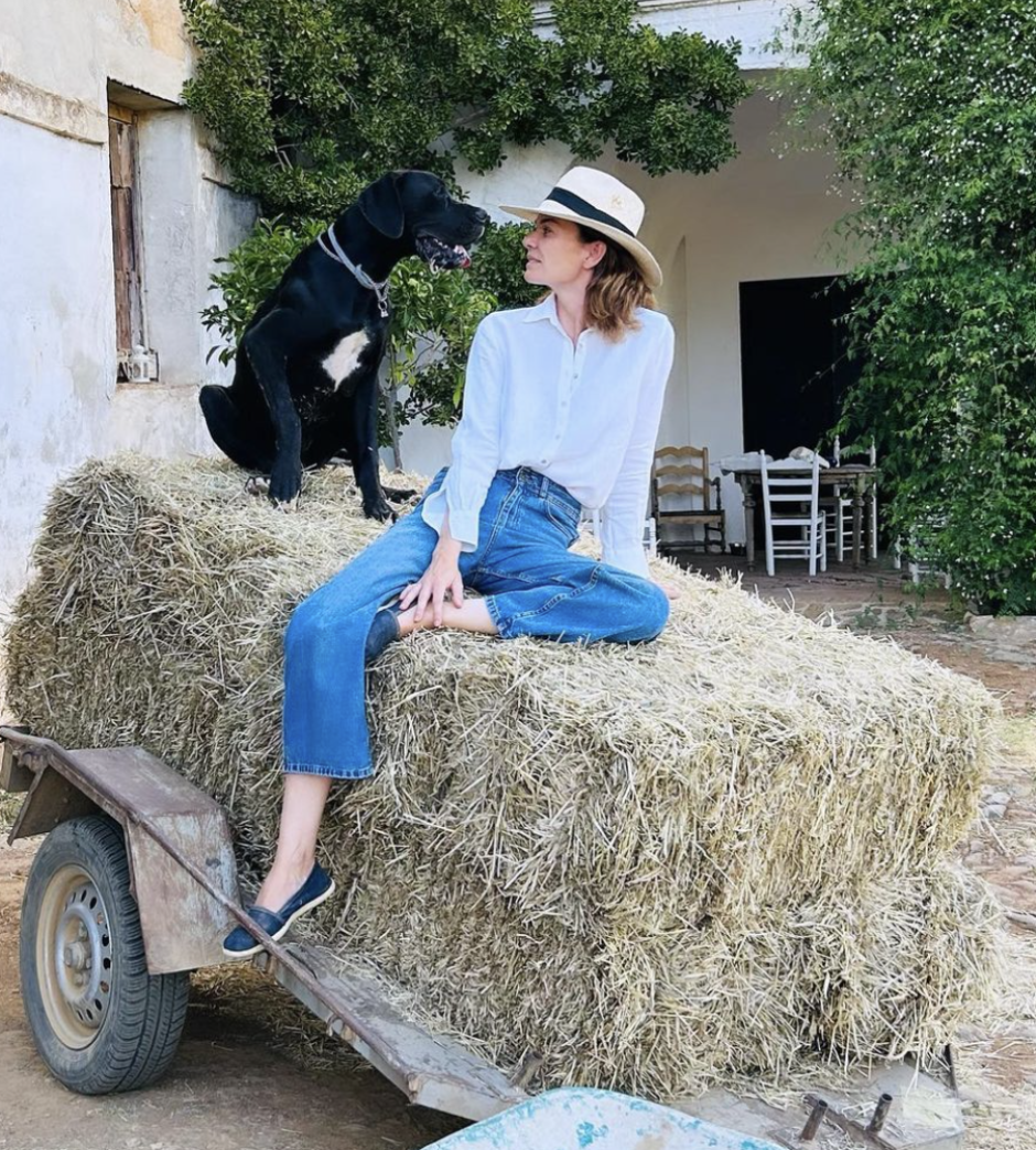 Alejandra Rojas en el campo