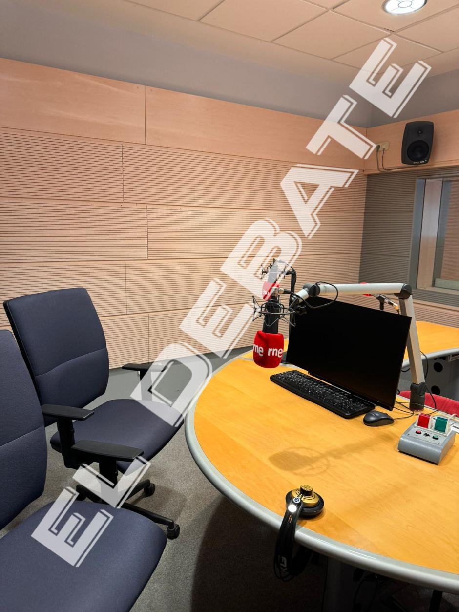 Este es el estudio de grabación de RNE que usó Begoña Gómez