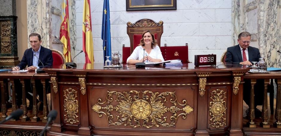 María José Catalá, antes del inicio del Debate sobre el estado de la Ciudad