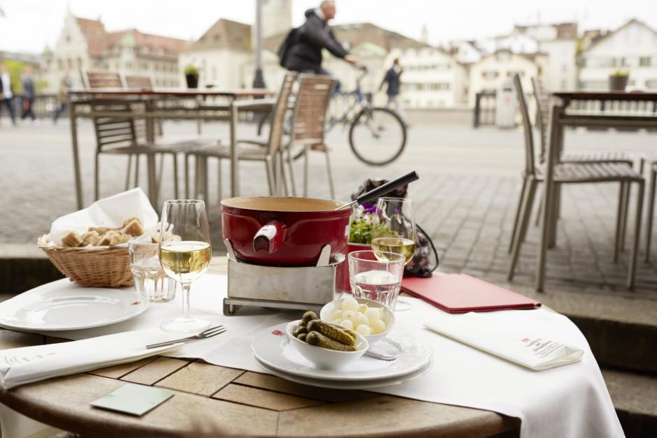 Wein, Teller, Gurke, Gabel, Fondu, Brot, Weisswein