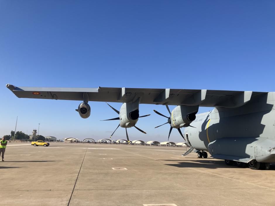 Las impresionantes hélices de un A400M en la base aérea de Torrejón