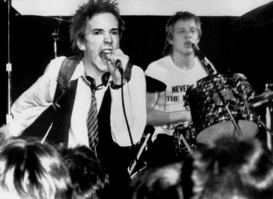 Johnny Rotten con los Sex Pistols en 1978