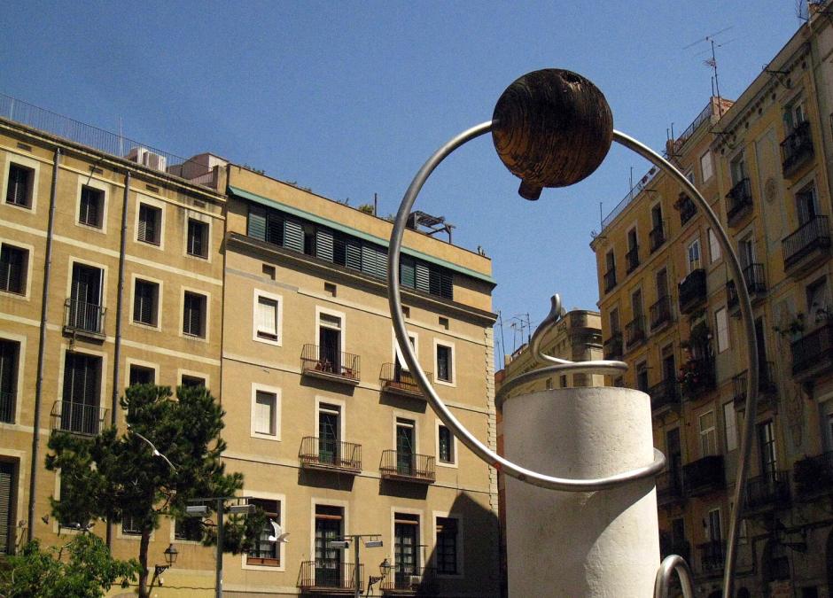 La escultura de Leandro Cristòfol en la 'plaza del Tripi'