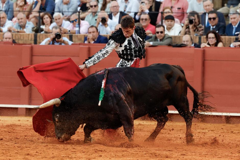 Daniel Luque, con el tercero de la tarde