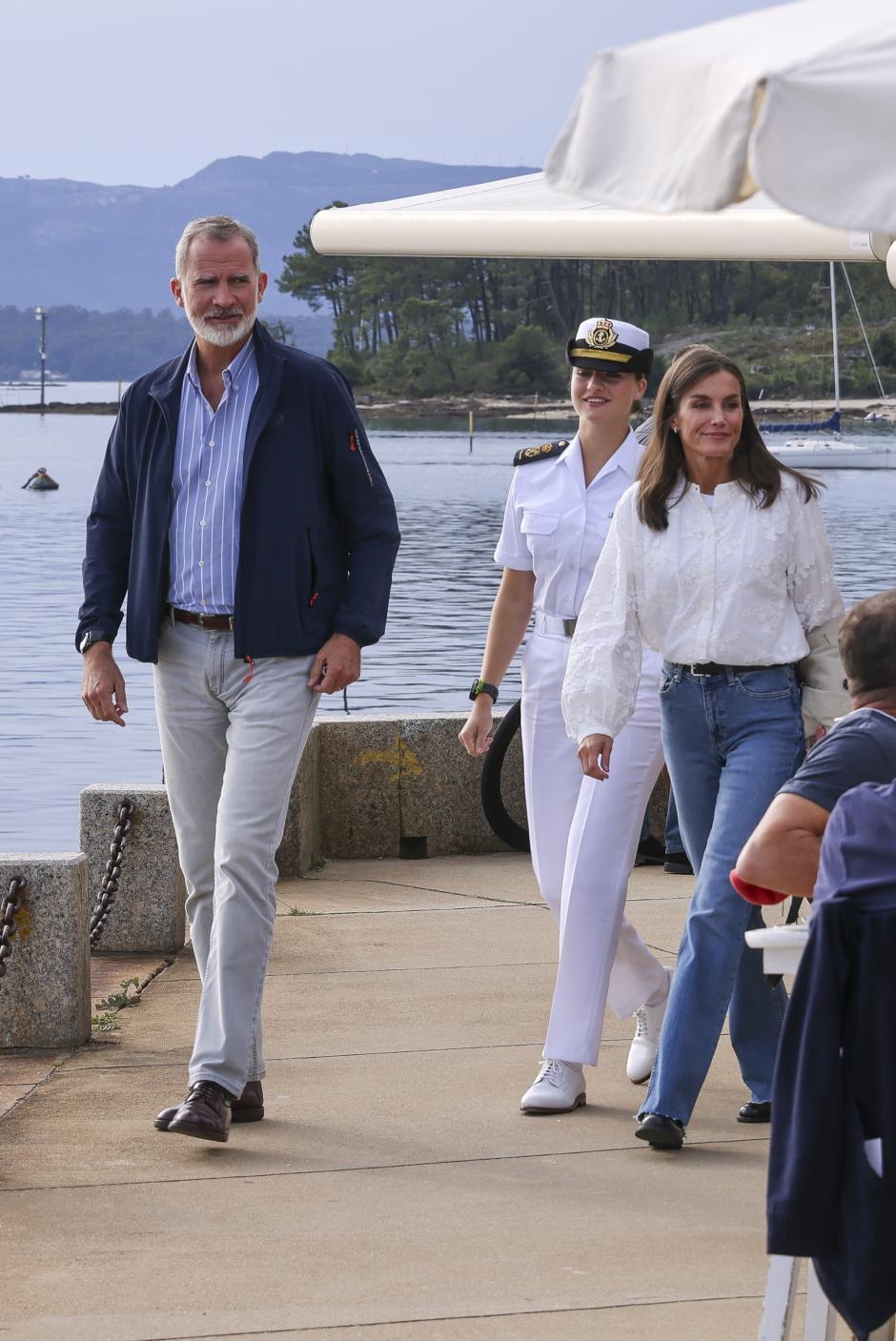 King Felipe VI, Queen Letizia and Princess Leonor eat at a restaurant in Villagarcia, September 28, 2024