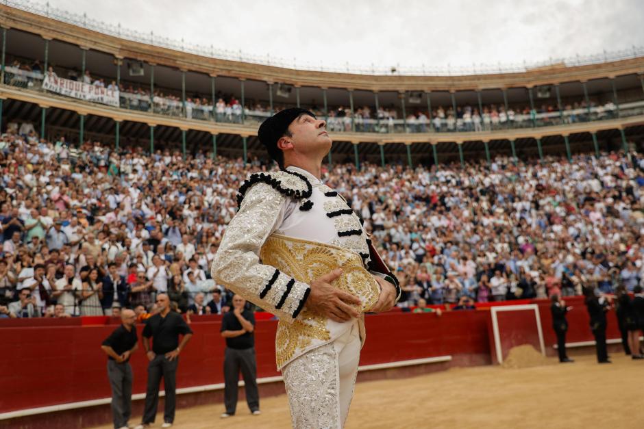 Enrique Ponce, a su entrada al ruedo de Valencia