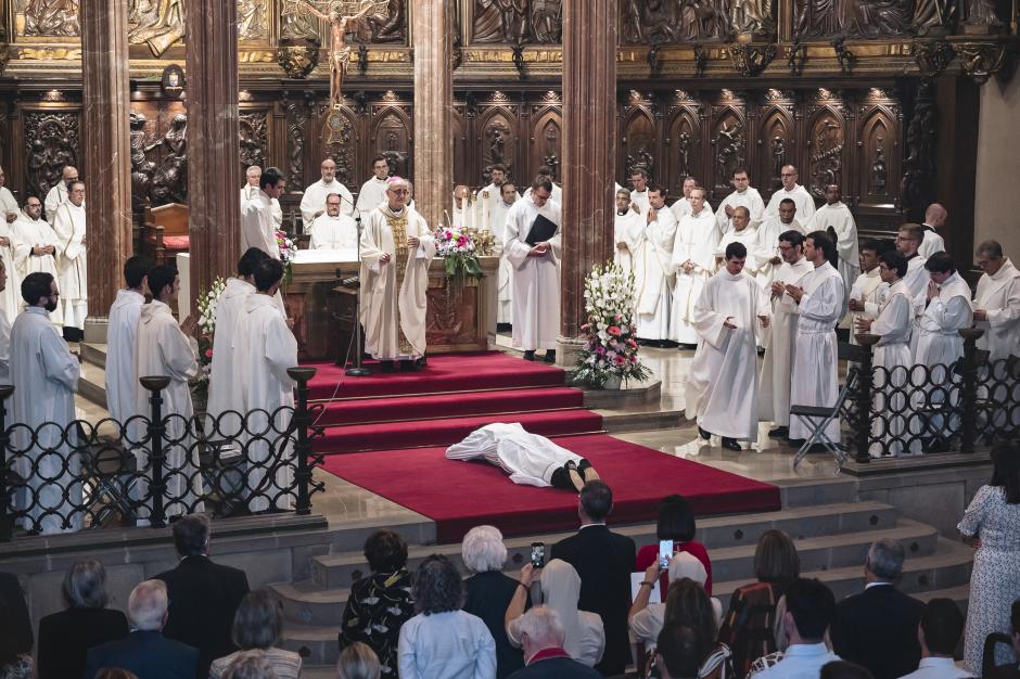 Un momento de la ordenación sacerdotal de Javier