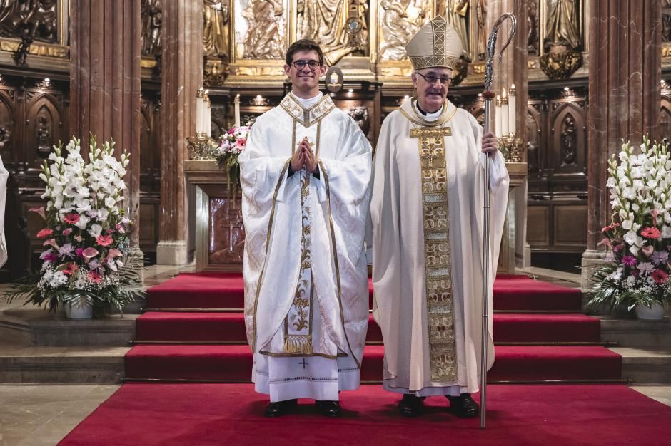 Javier Bausili junto al obispo de Terrassa, Salvador Cristau