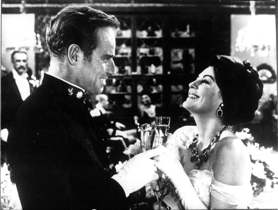 Charlton Heston y Ava Gardner protagonizaron 55 días en Pekín