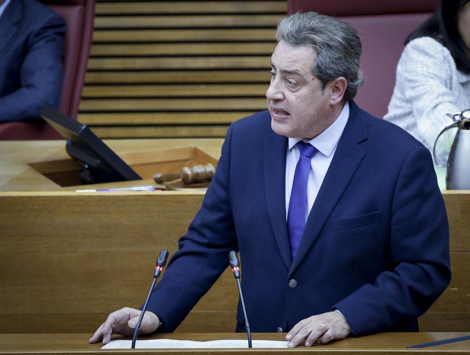 José María Llanos, defendiendo la PNL sobre los menas en las Cortes Valencianas