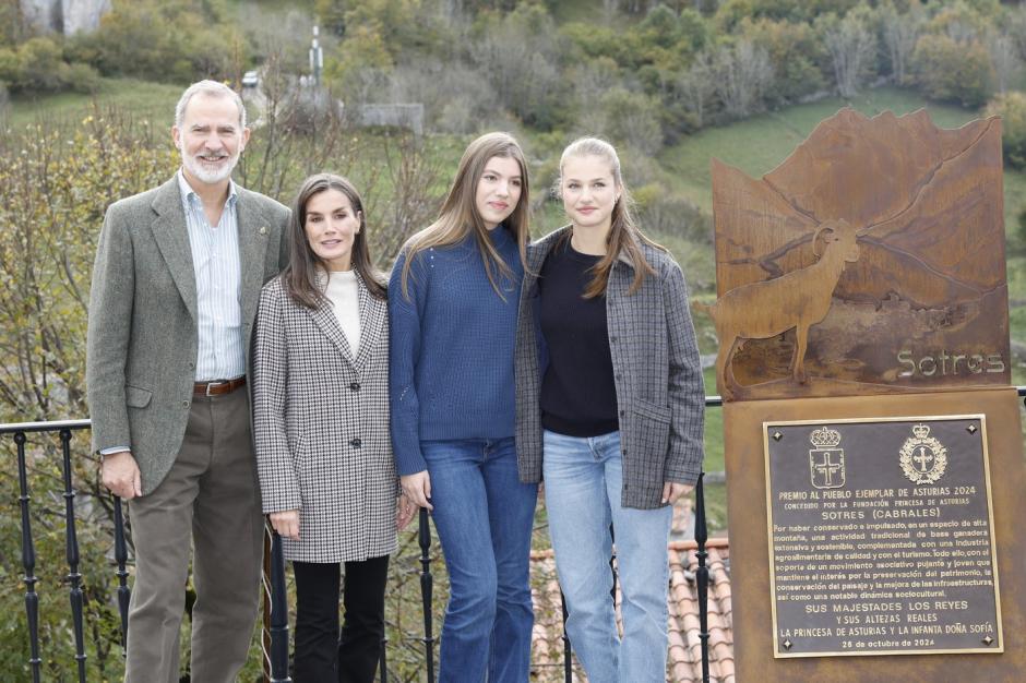 Los Reyes, la Princesa y la Infanta Sofía, en Sotres