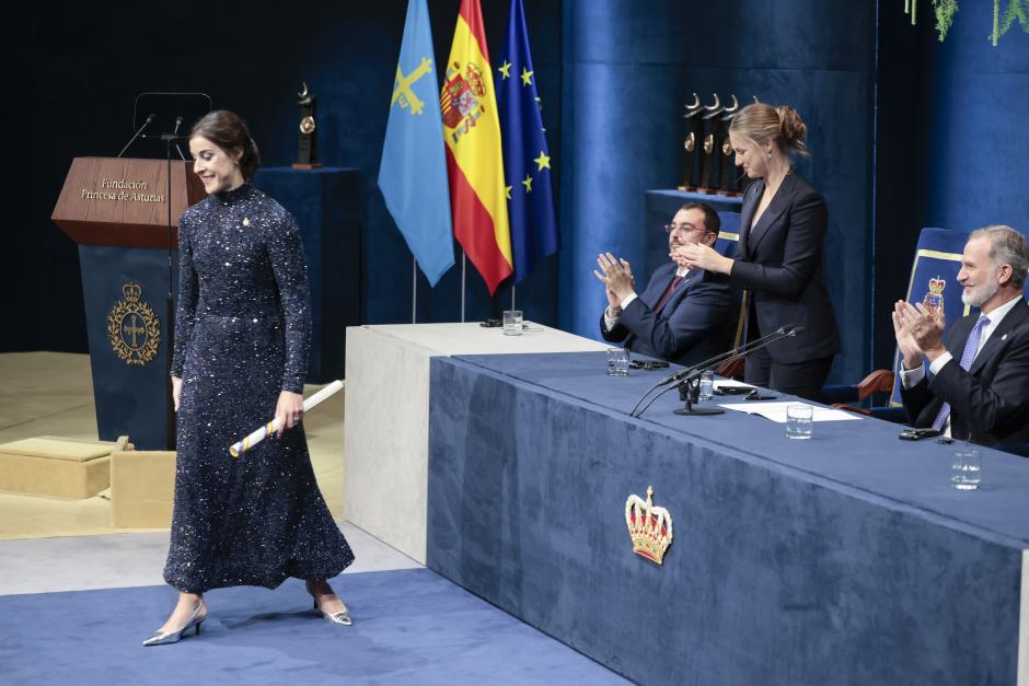 Carolina Marín recoge el premio de manos de la Princesa Leonor