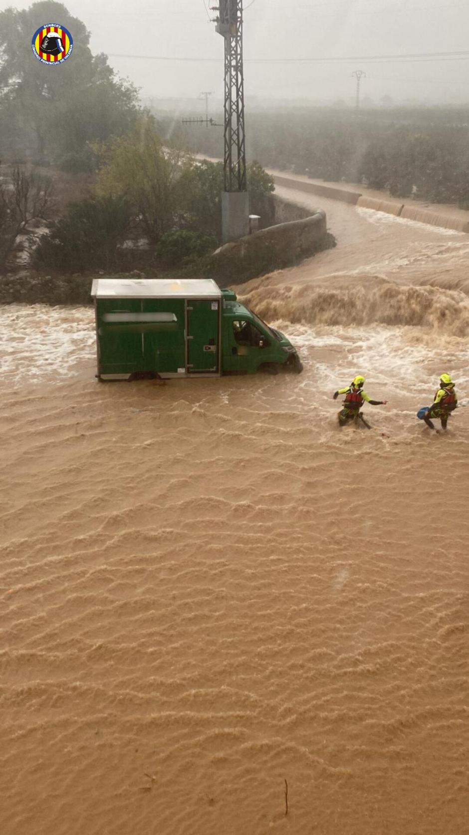 Accidente de tráfico entre Paterna y la Eliana el 28 octubre a causa de las lluvias