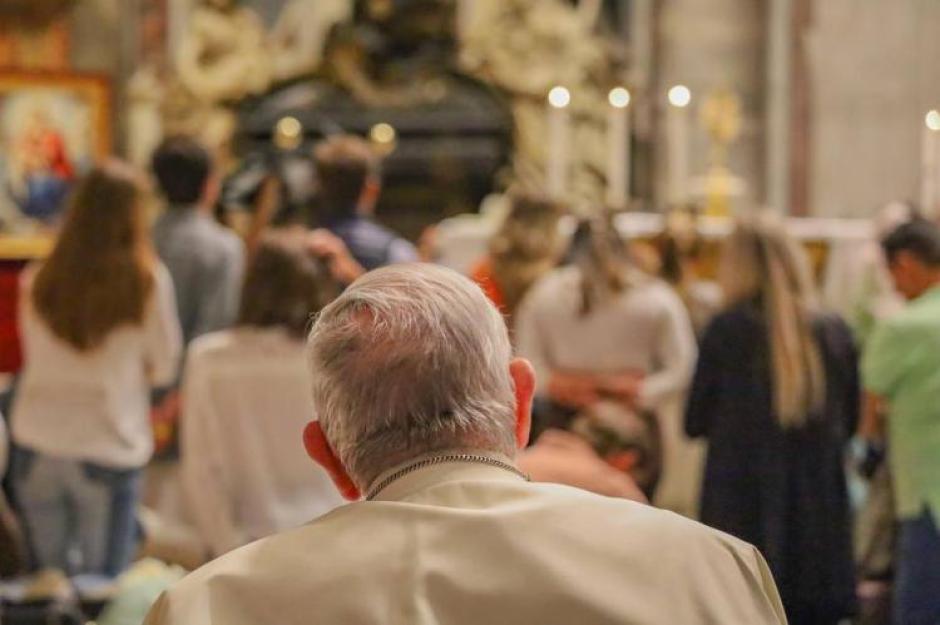 El Papa Francisco ha estado presente en dos Horas Santas que organizó Hakuna en San Pedro