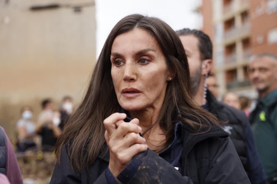 La reina Letizia, durante su visita a Paiporta este domingo