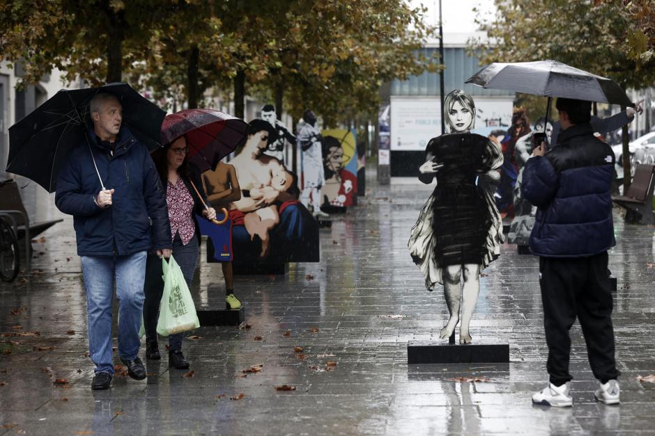 Imagen de la exposición vandalizada en Pamplona