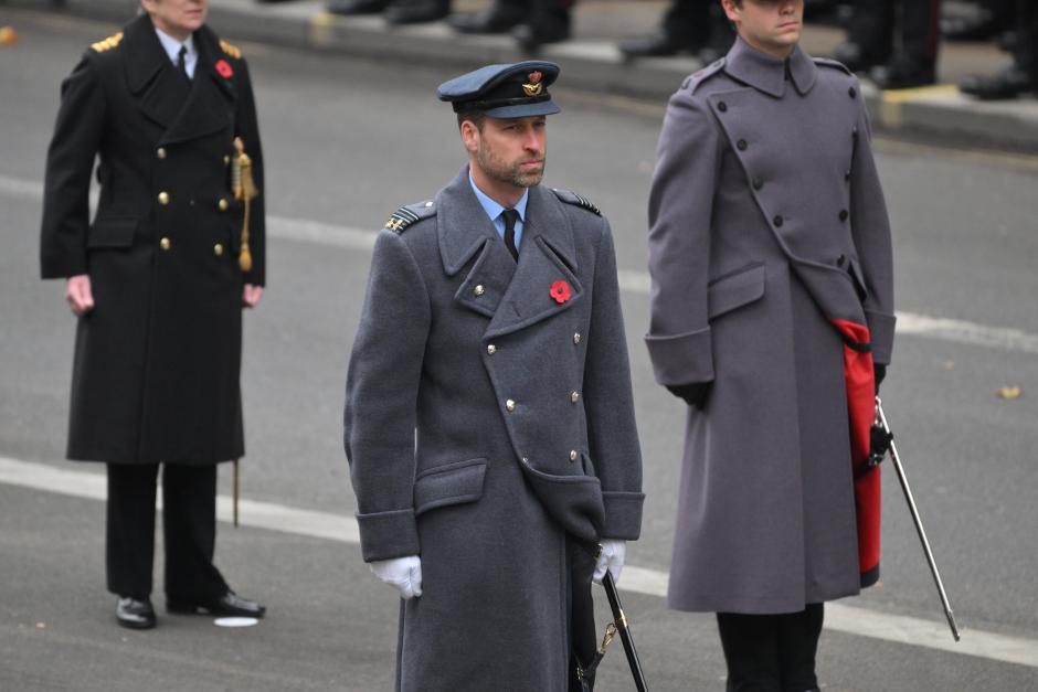 Mandatory Credit: Photo by Ray Tang/LNP/Shutterstock (14888177a)
Prince William - The Prince of Wales attends the Remembrance Sunday Service in Whitehall to commemorate the contribution of British and Commonwealth military and civilian servicemen and women in the two World Wars and later conflict.
El Príncipe Guillermo