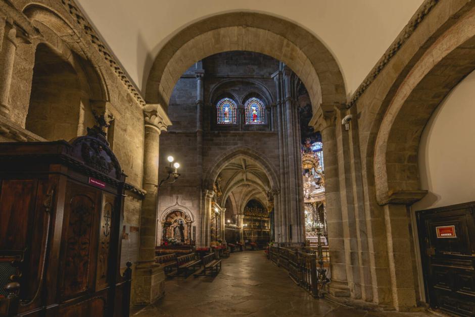 Interior de la catedral románica de Lugo