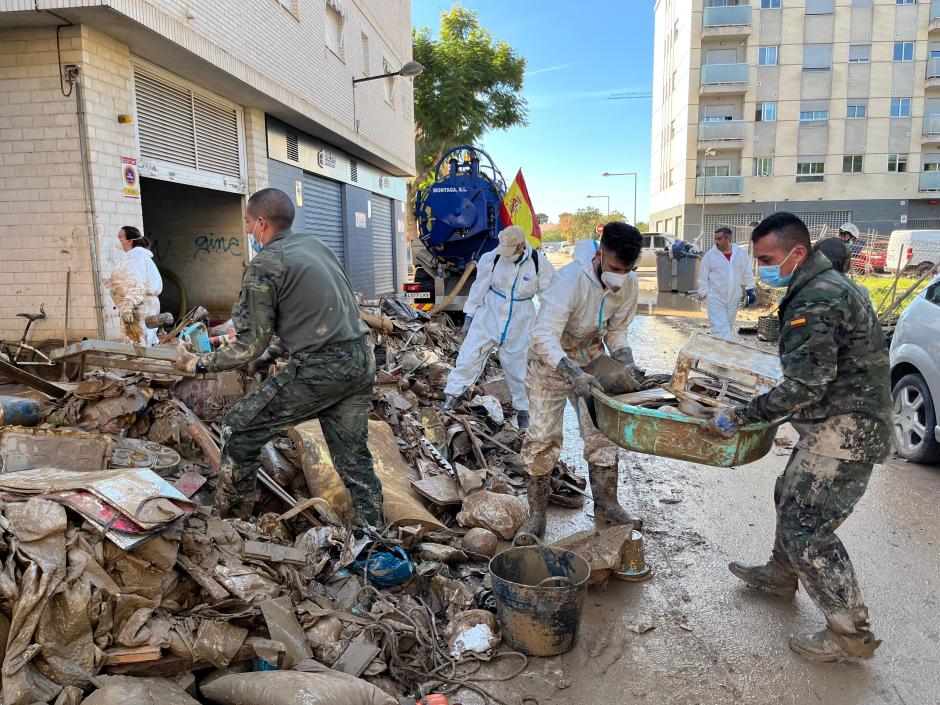 El Batallón de Infantería Mecanizada Covadonga desarrolla su labor en la zona más castigada por la terrible DANA que asoló Valencia