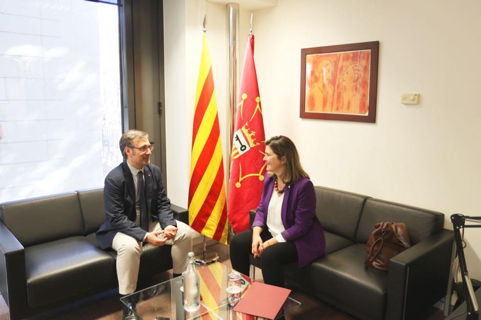 Reunión del conseller Francesc Xavier Vila y la síndica del Conselh Generau d'Aran, Maria Vergés