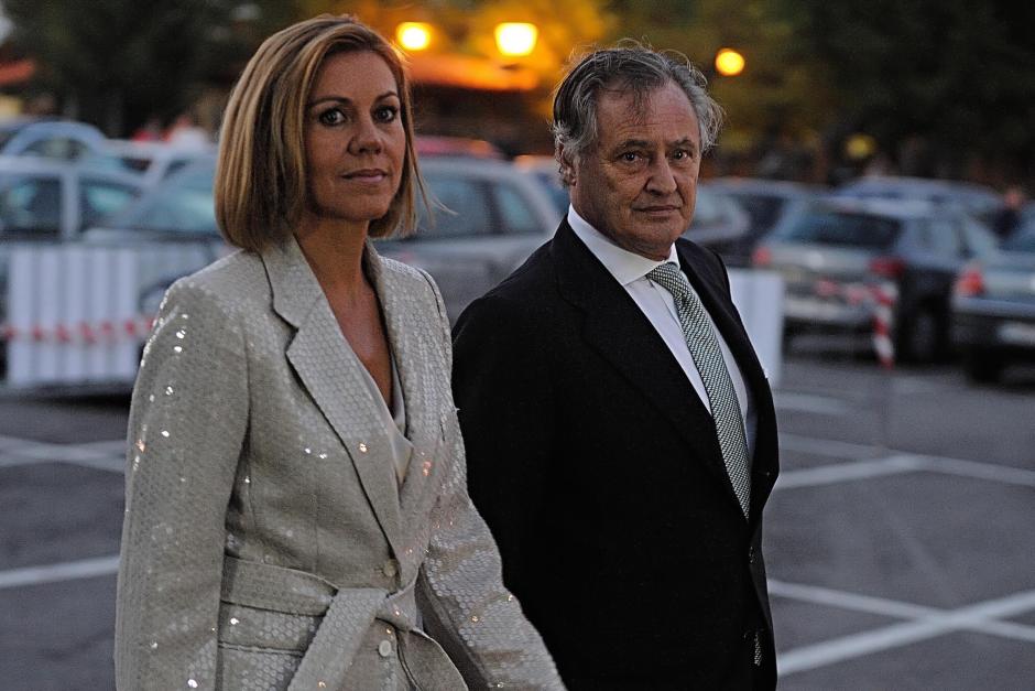 La política María Dolores de Cospedal y su marido Ignacio López del Hierro durante la boda de Javier Maroto y Josema Rodríguez en Vitoria.
18/09/2015
Vitoria