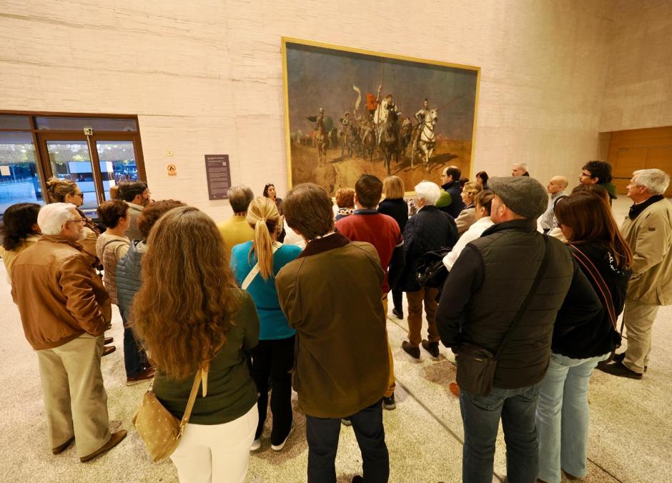 Visita guiada a la colección de arte de las Cortes de Castilla y León. La historiadora Beatriz Sánchez Valdelvira se ha encargado de realizar la visita