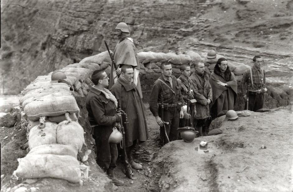 La gesta de los combatientes fotógrafos de los Tercios de Requetés