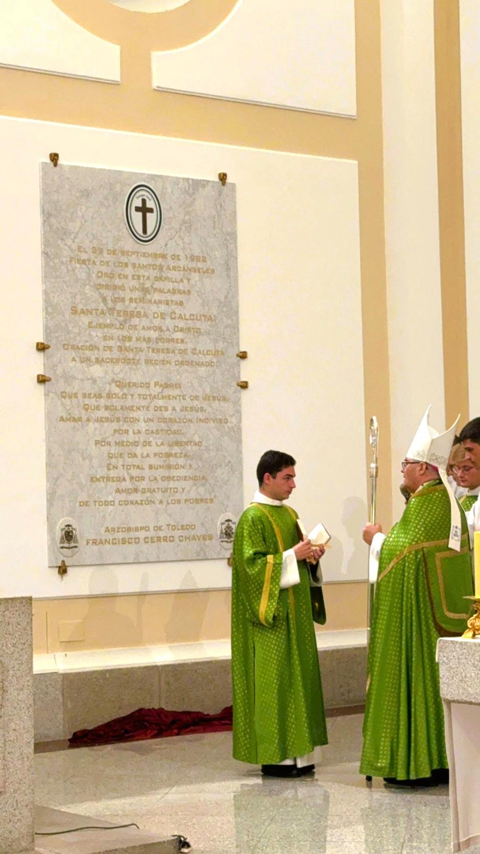 Monseñor Cerro bendijo la placa el pasado domingo