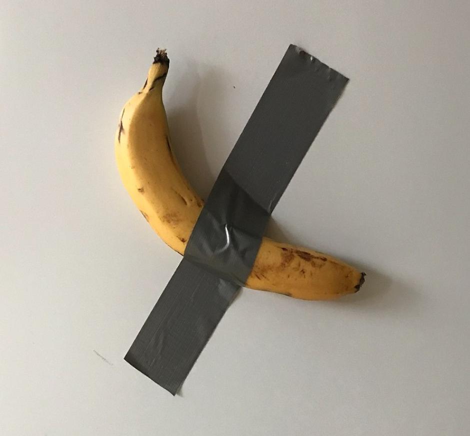 Plátano pegado a la pared (obra de arte inspirada en El comediante expuesta en Art Basel)