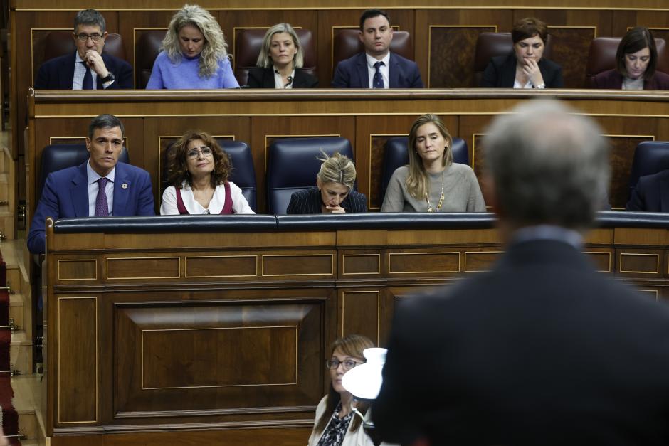 Pedro Sánchez ante Alberto Núñez Feijóo