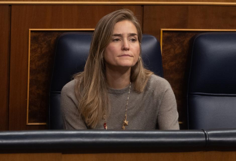 La vicepresidenta tercera y ministra para la Transición Ecológica, Sara Aaagesen, durante una sesión de control al Gobierno en el Congreso de los Diputados, a 27 de noviembre de 2024, en Madrid (España). El presidente del Ejecutivo y el presidente del PP, afrontan su primer cara a cara tras la DANA. Además, el PP, ‘acusara’ al Gobierno de los presuntos casos de corrupción de su partido.

Eduardo Parra / Europa Press
27 NOVIEMBRE 2024;SANCHEZ;FEIJOO;DANA;CONGRESO
27/11/2024