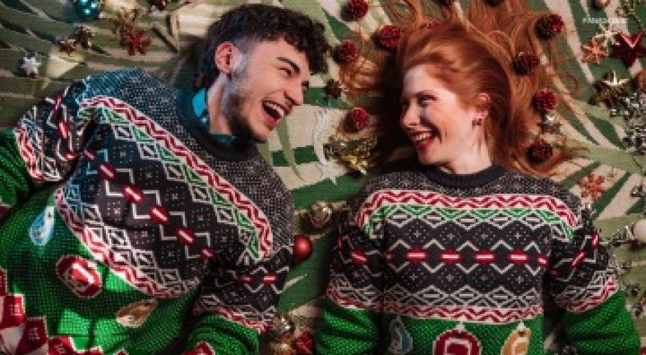 Así luce el jersey de la Navidad de Metro de Madrid