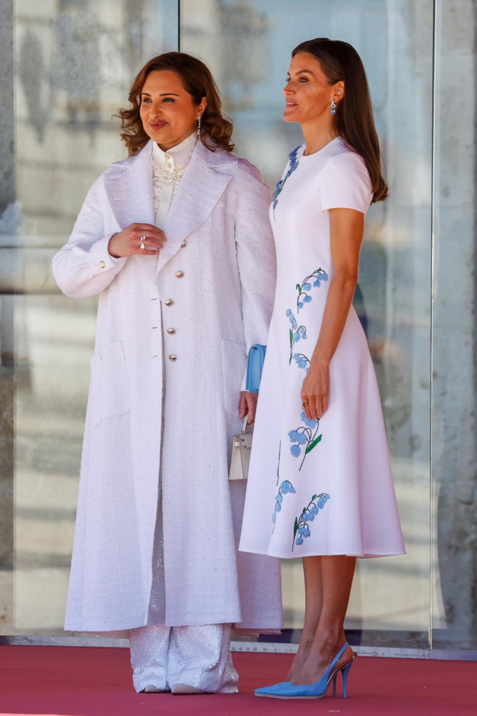 Spanish Letizia Ortiz receive Sheikha Jawaher Bint Hamad Bin Suhaim Al Thani, in Madrid, Tuesday, May 17, 2022