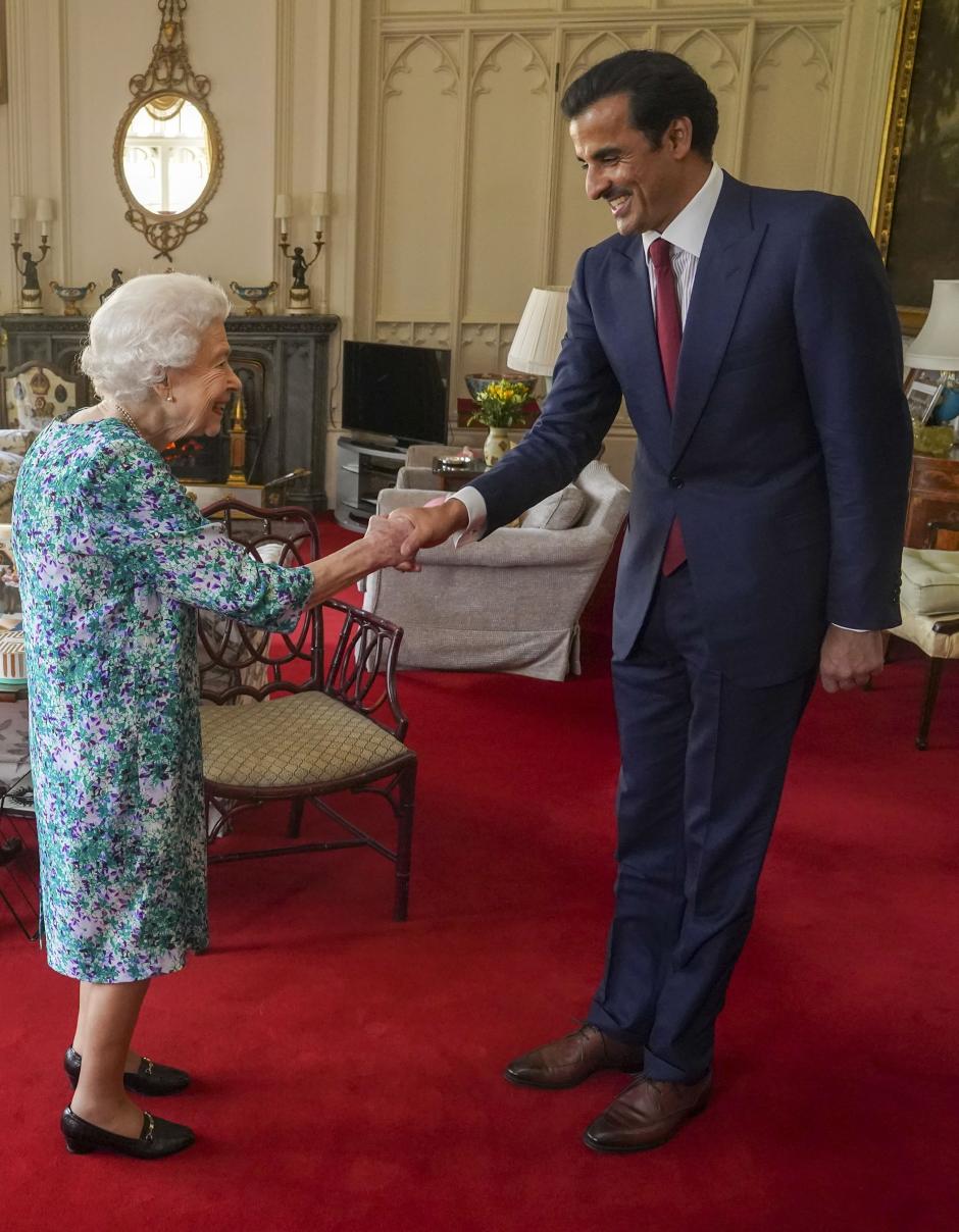 Queen Elizabeth II meets with the Emir of Qatar, Sheikh Tamim bin Hamad Al Thani at Windsor , Berkshire. Picture date: Tuesday May 24, 2022. *** Local Caption *** .