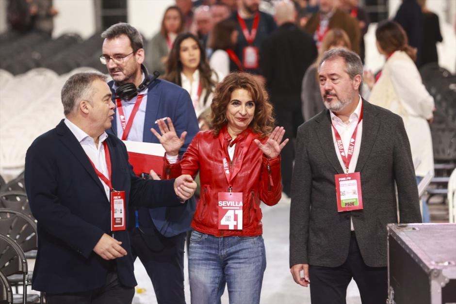 Santos Cerdán, María Jesús Montero y Juan Espadas en el Congreso Federal del PSOE