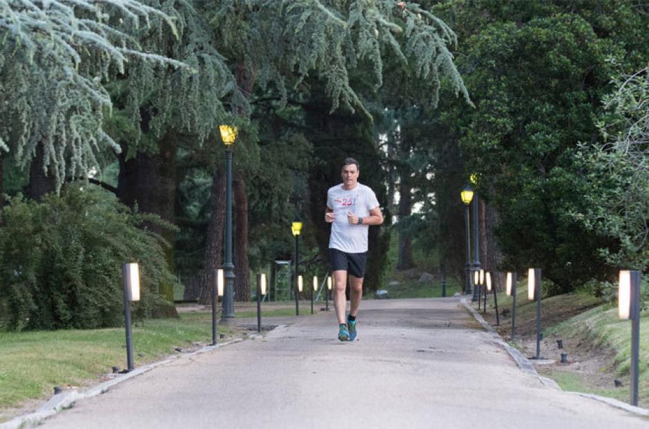 Pedro Sánchez, corriendo por La Moncloa