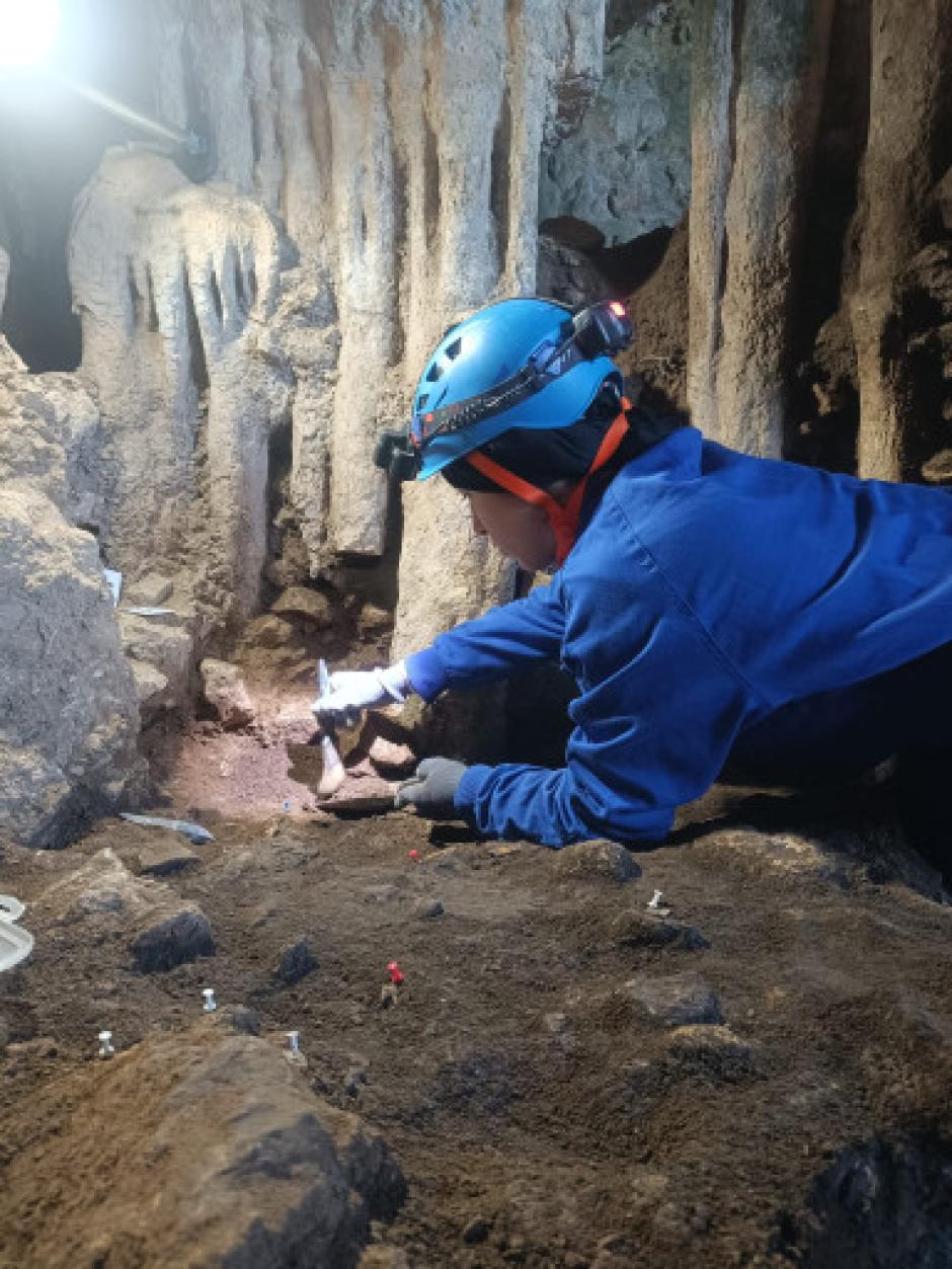 Expedición arqueológica en la 'Cueva del Diablets', Alcalá de Chivert, Castellón