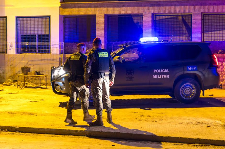 Patrullaje nocturno de la Policía Militar en las zonas afectadas por la gota fría