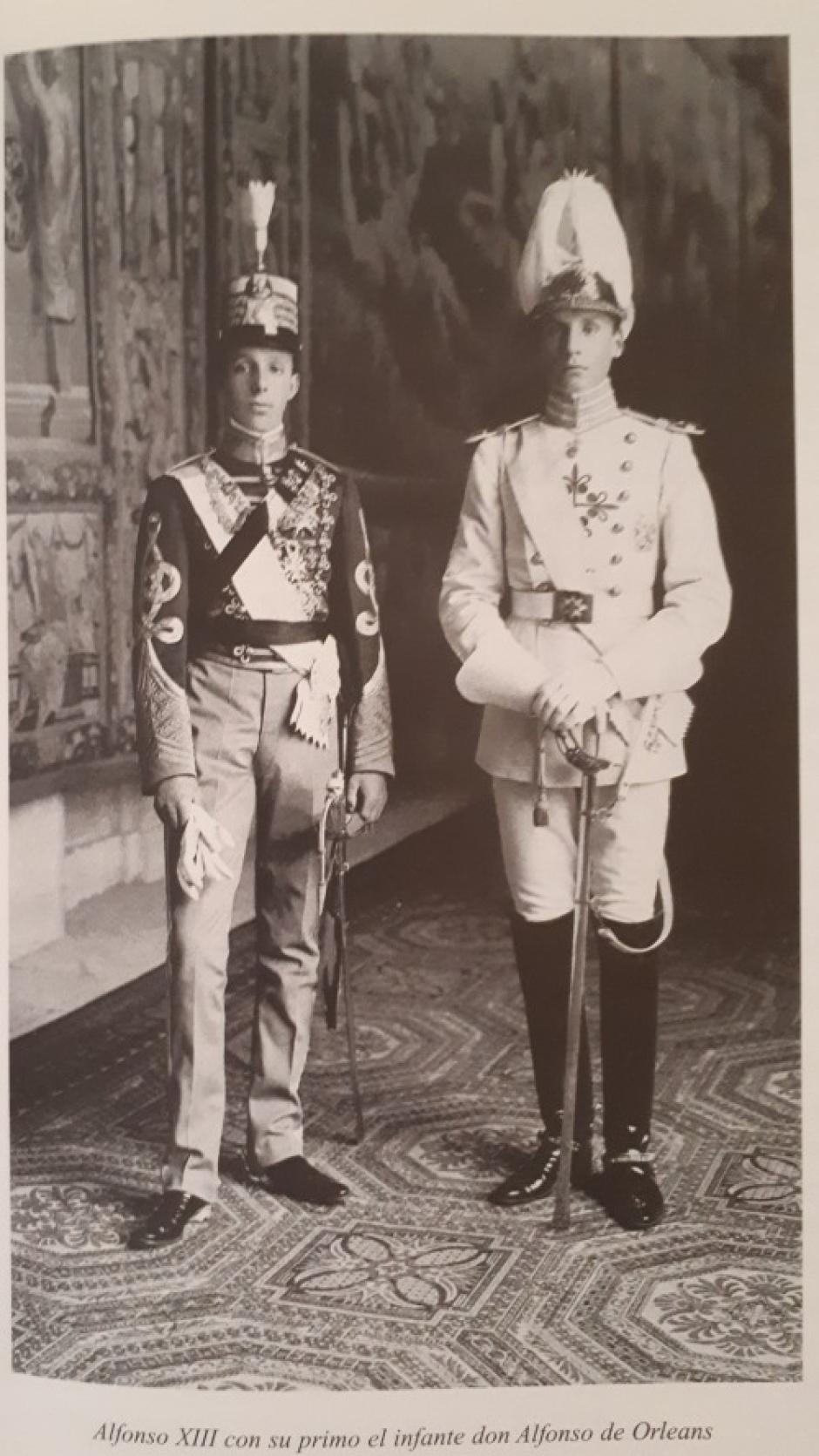 Alfonso XIII con su primo el infante don Alfonso de Orleans