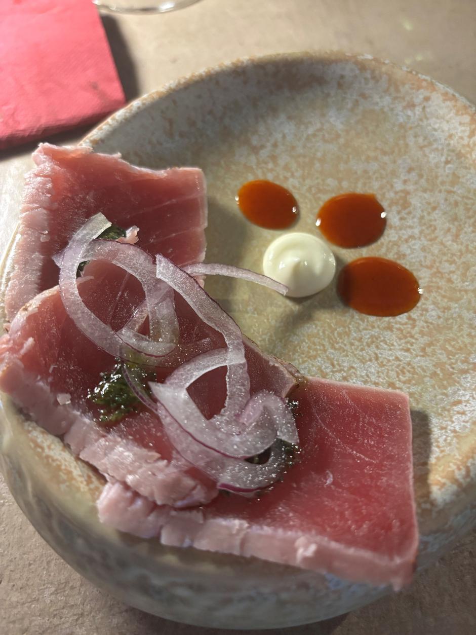 Tataki atún marinado