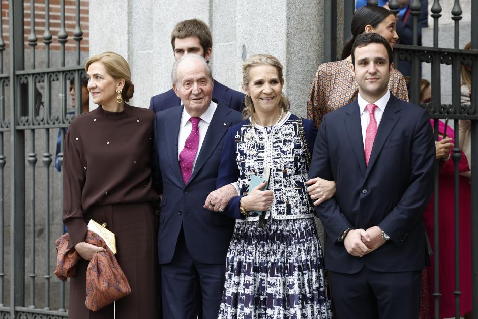 Spanish King Juan Carlos I with Cristina and Elena de Borbon and Felipe Juan Froilan Marichalar , Victoria Federica Marichalar and Juan Valentin Urdangarin during the wedding of Jose Luis Martinez Almeida and Teresa Urquijo in Madrid on Saturday, 06 April 2024.