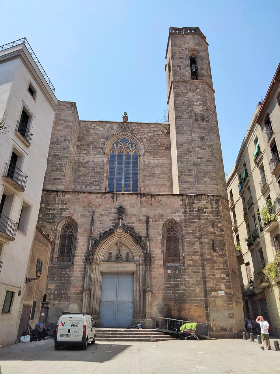 Vista exterior de la Iglesia de los Santos Justo y Pastor, en Barcelona