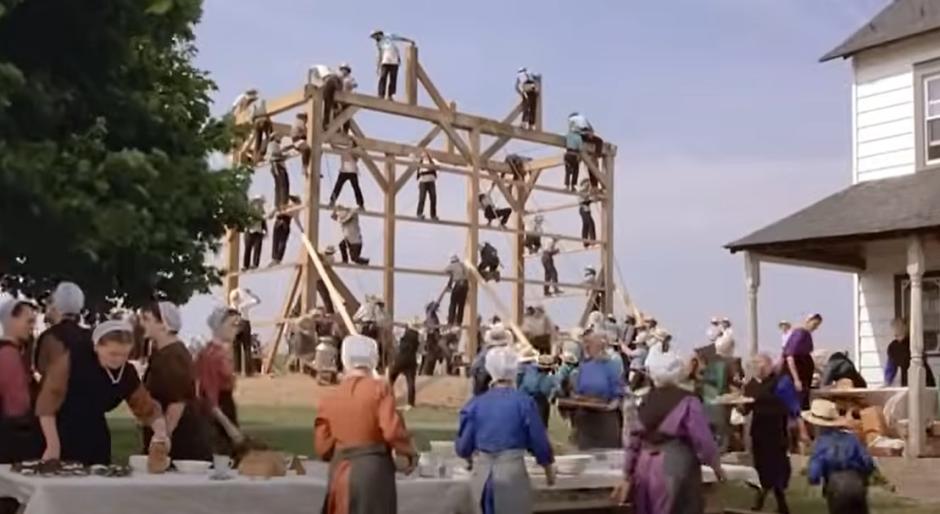 Captura de la construcción del granero en Único testigo