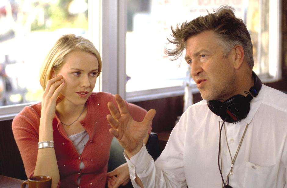 David Lynch junto a Naomi Watts en la grabación de 'Mulholland drive' en 2001