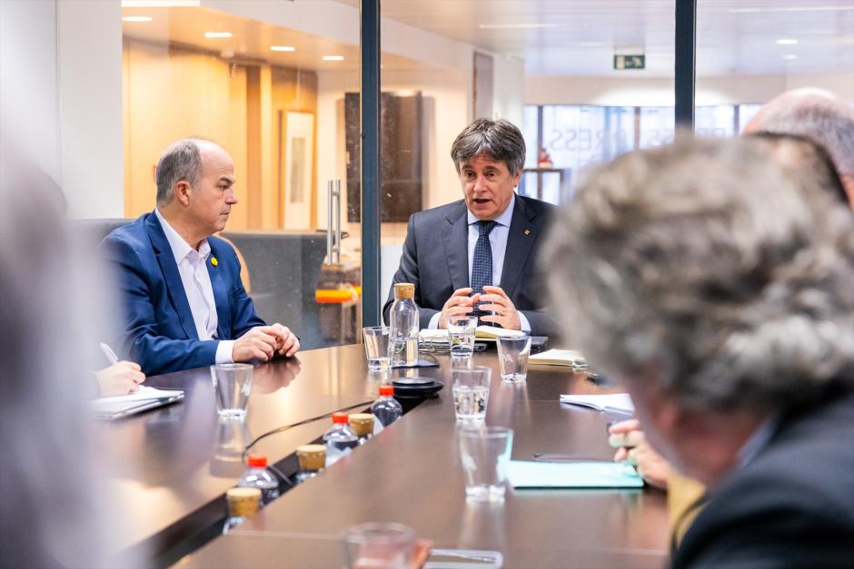 Carles Puigdemont preside una reunión de la cúpula de Junts en Bruselas, este viernes