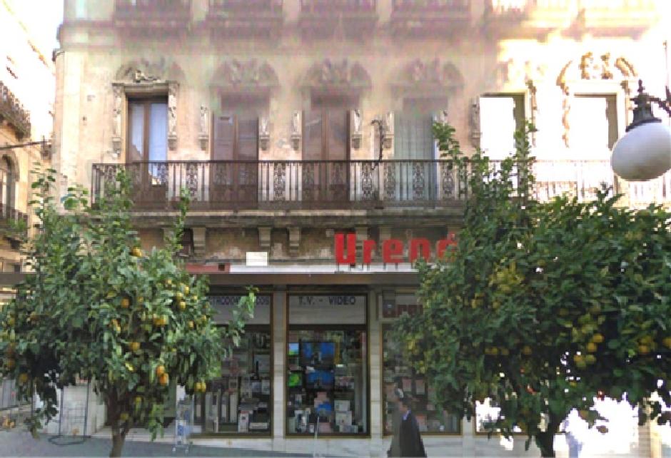 Edificio esquina de la calle María Cristina testigo excepcional de la Cabalgata