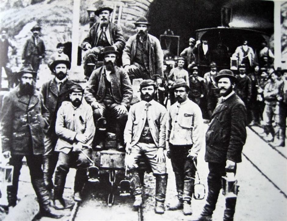 Trabajadores del túnel originario de San Gotardo